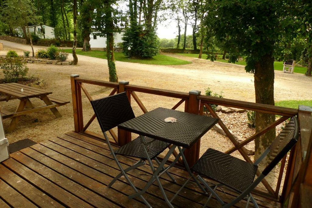 Camping De Pont Calleck Inguiniel Exterior foto